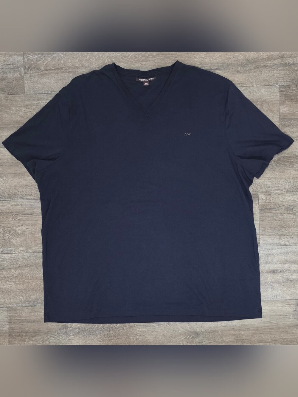Michael Kors Men's Dark Navy V-Neck Tee-Size XXL